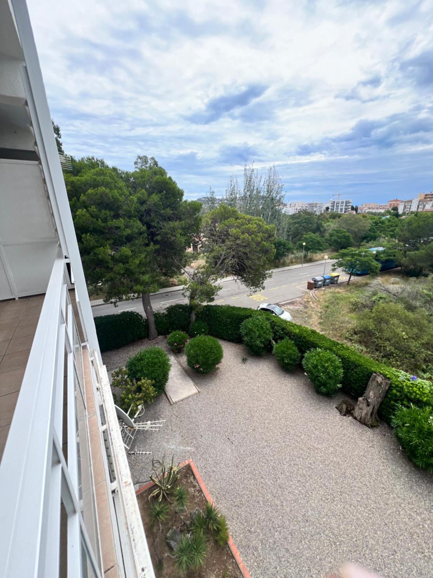 3 Room Apartment, 500M To Beach, Swimming Pool, Nice Terrace Roses Extérieur photo